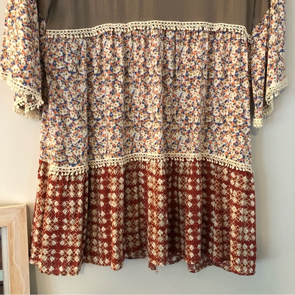 Umgee Boho Print Block, Crochey Trim Shift Tunic Blouse - Size Small - Picture 5 of 14